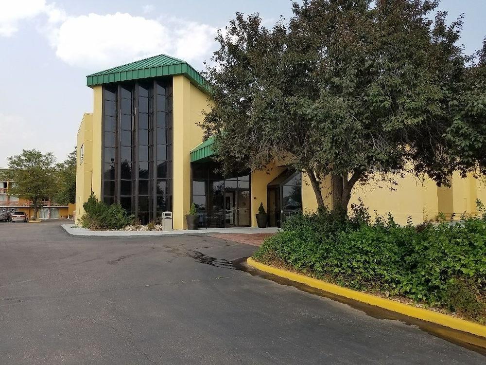 Quality Inn & Suites Fort Collins Exterior foto