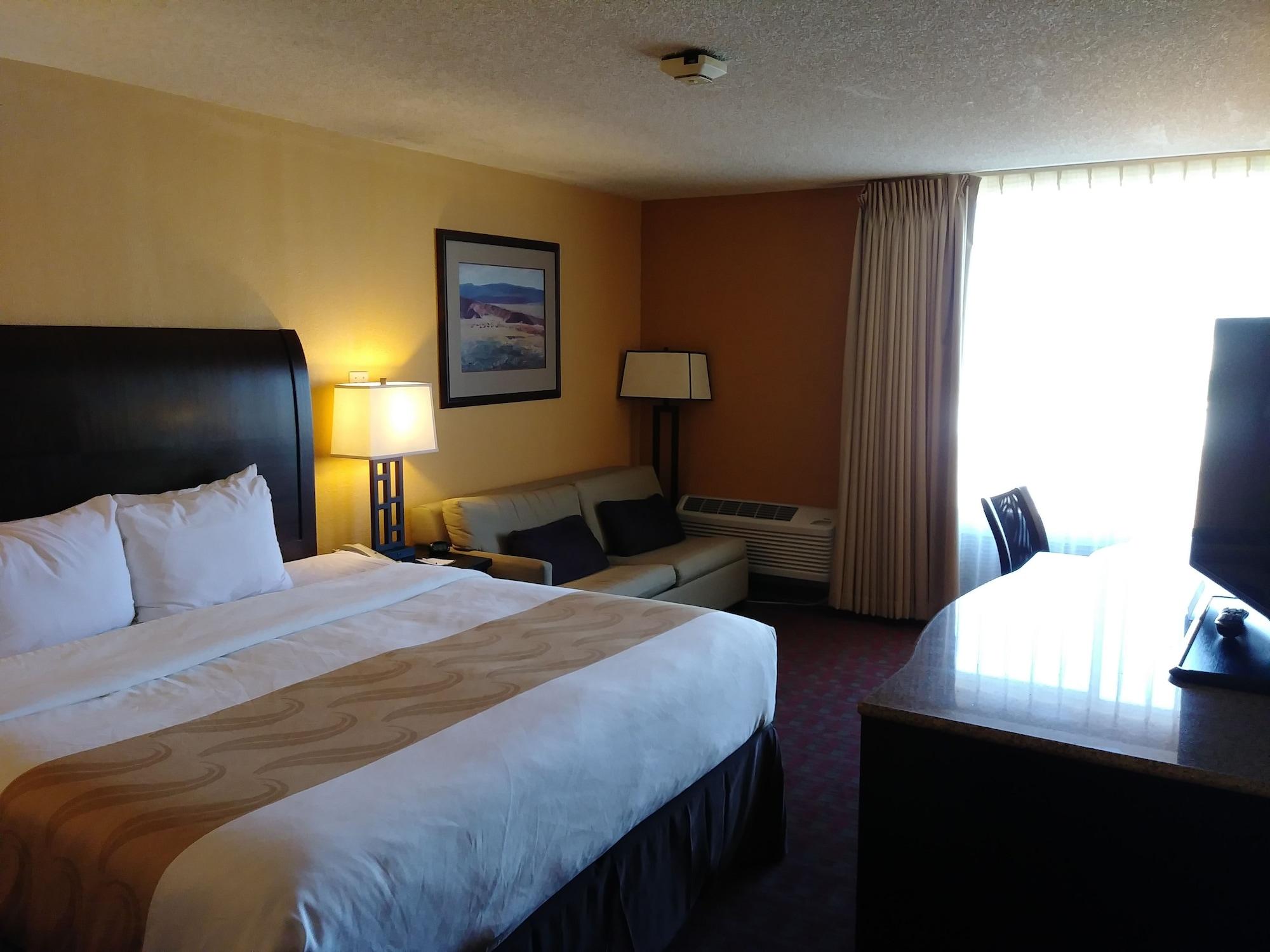 Quality Inn & Suites Fort Collins Exterior foto